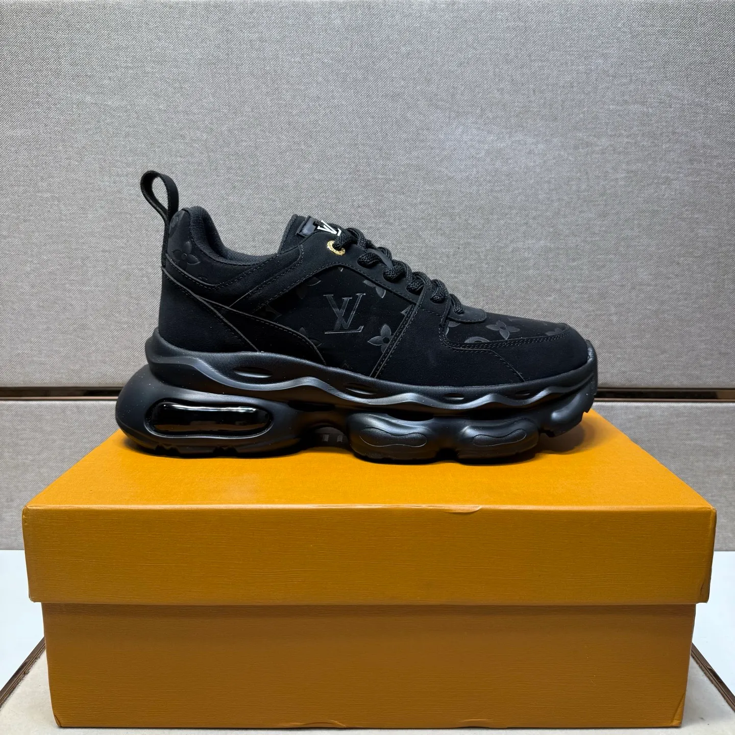 ⬛️Men's shoes 💰p462【LV～】Men's casual shoes 2025z cabinet sales simultaneously 🔶Size: 38-44 #️⃣ 🔷5 colors🔜The upper is made of multi-material splicing➕Mesh lining, comfortable and breathable, sole: original comfortable and wear-resistant outsole, ⚠️real thing📱photographed🎬real thing is better📢📢📢
